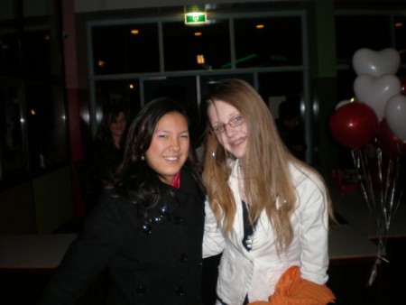 Met Liane bij schoolfeest.